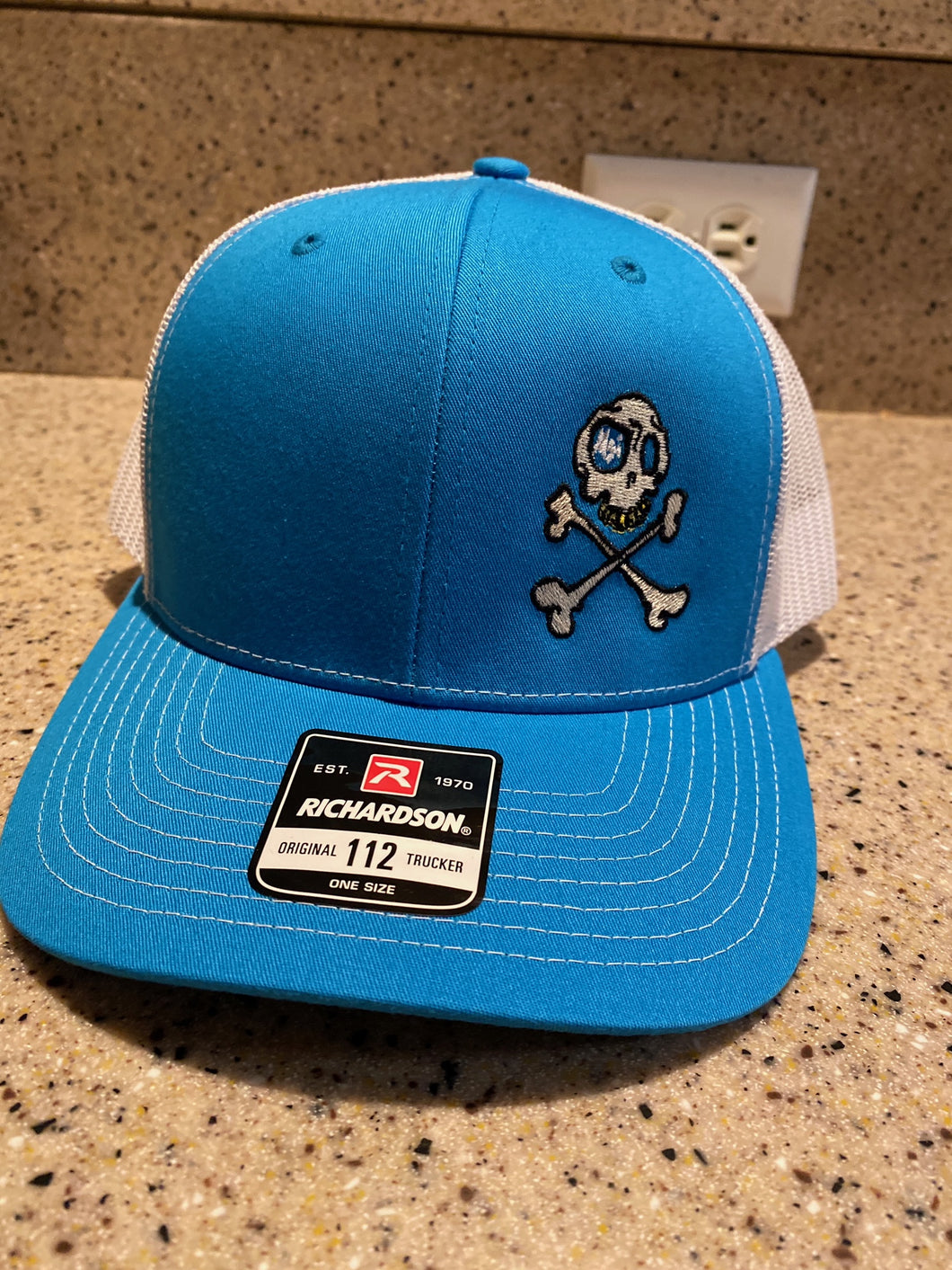 Skull & Crossbones 112 snapback